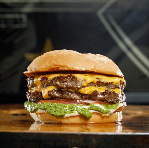 hamburguesa-cheddar y panceta