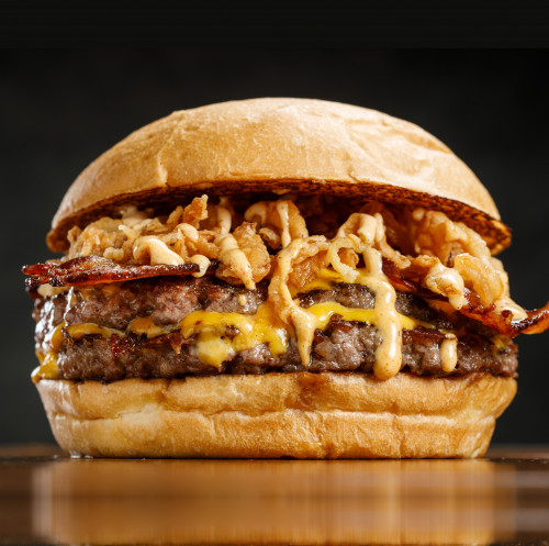 hamburguesa-cheddar y panceta